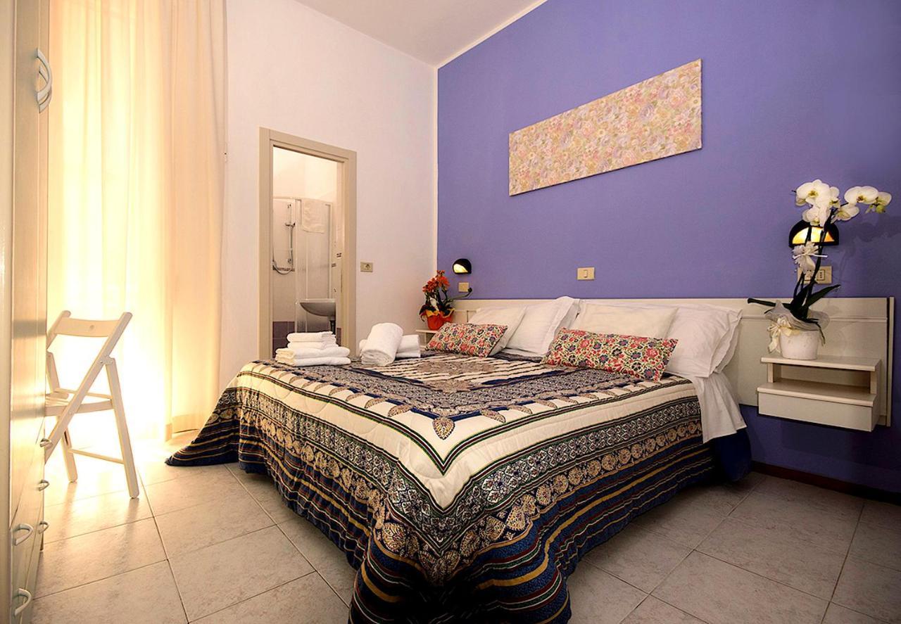 Hotel Milano Гатео а Маре Екстериор снимка